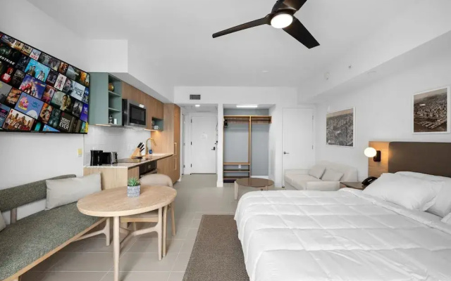 Elegant Studio with Panoramic City Views