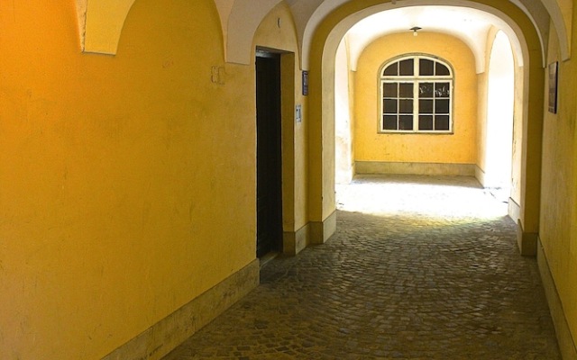 Отель Old Town Snug Польша, Варшава - отзывы, цены и фото номеров - забронировать отель Old Town Snug онлайн вид на фасад