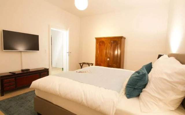 Apartments Freudian Sleep