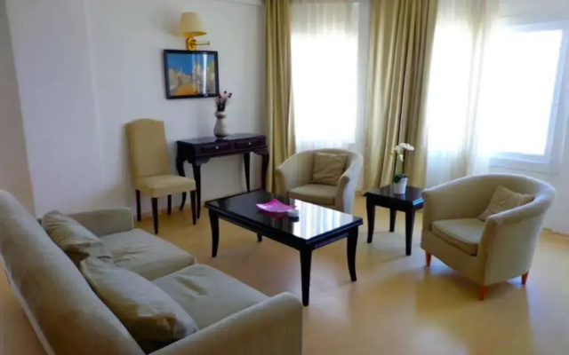 Ada Beach Hotel