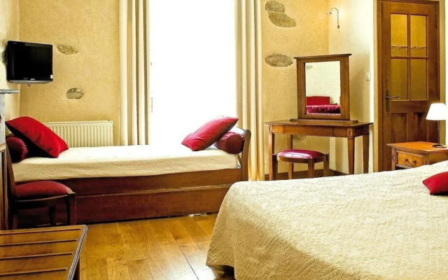 Hôtel Les Remparts