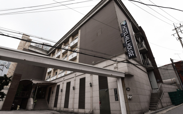 Hill house Hotel вид на фасад