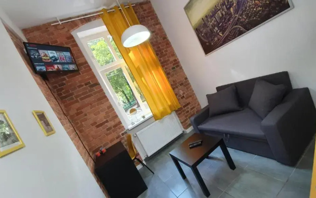 Trzypokojowy apartament KATOWICE Damrota 4