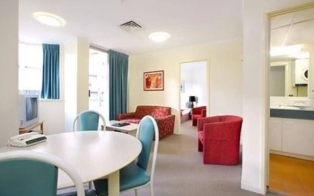 Chasely Apartment Hotel
