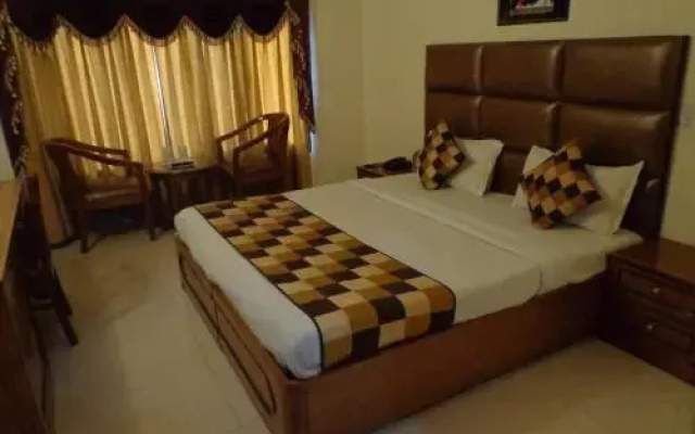 Hotel Smart Inn 2 by Royal Collection