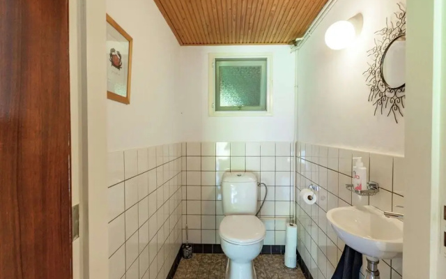 Calm Holiday Home in Burgh-Haamstede Zealand with Garden