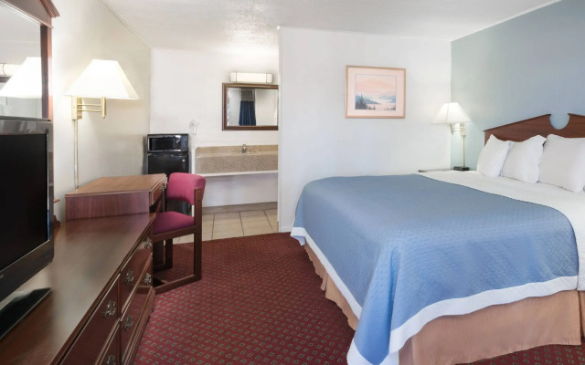 SYLO Hotel Denver Airport, a Ramada by Wyndham
