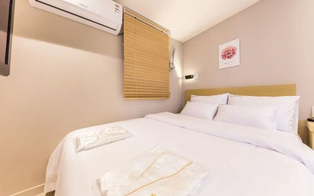 Sam Hotel