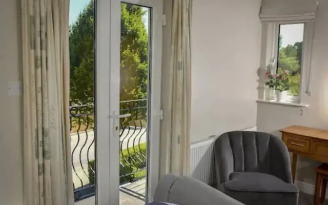 Wolseley Holiday Lodges