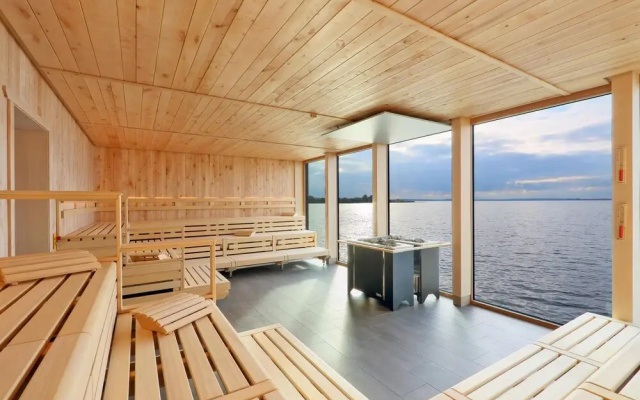 Penthouse Deluxe
