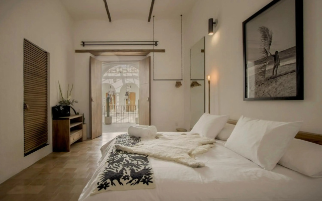 Hotel Sin Nombre