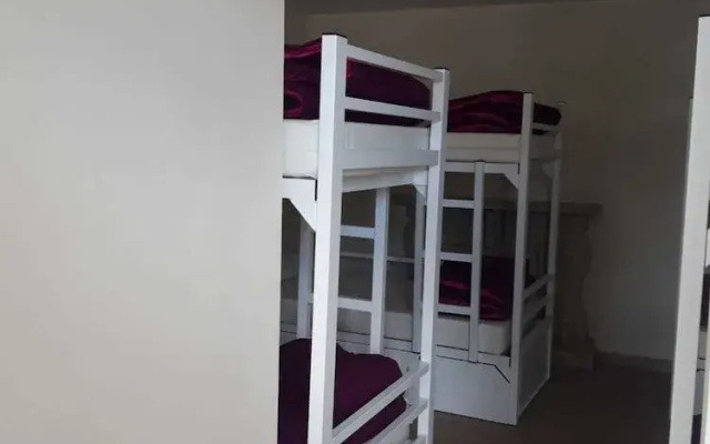 Albergue La Quintana - Hostel