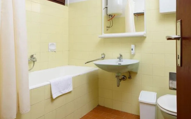 Apartments Medena budget