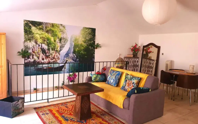 LAlcove dApsara