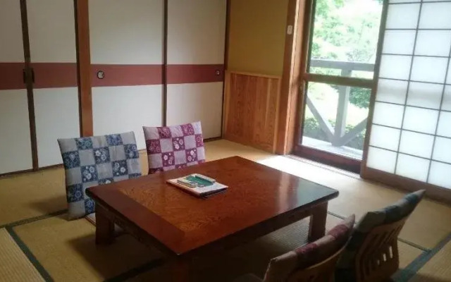 Hosenbo Lodge