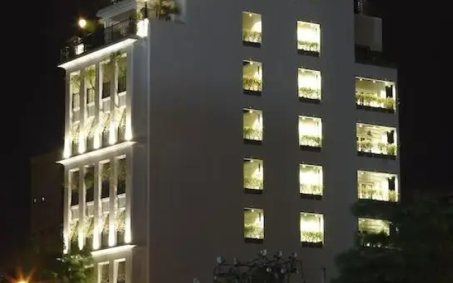 Thai Hoang Apartment