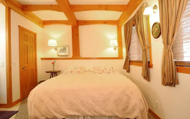 Carriage House Accommodations