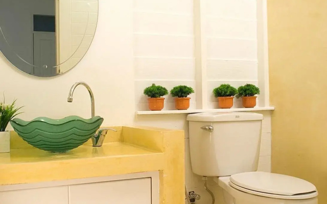 White Chalet Bed and Breakfast