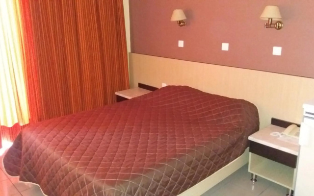 Dimitris Paritsa Hotel