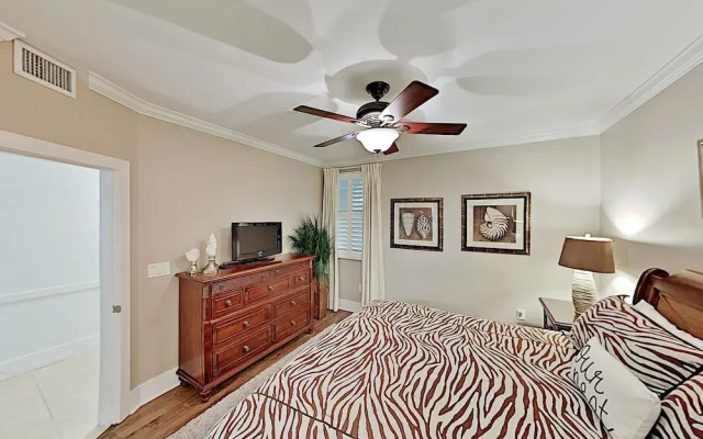 Carc1109 2 Bedroom Condo