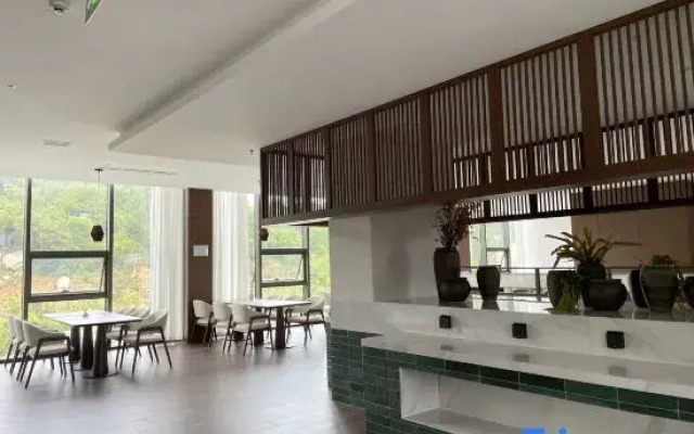 Mengshan Relaxation Resort Hotel