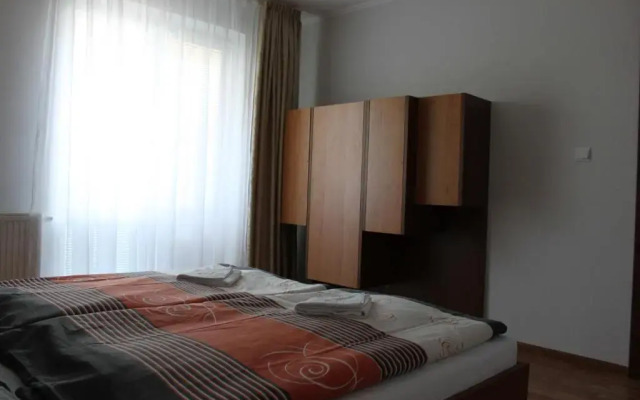 Privat Arcadia