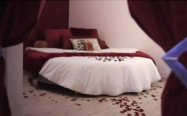 Ignite Love Room