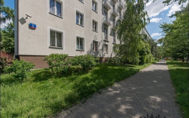 Отель P&O Apartments Muranow Польша, Варшава - отзывы, цены и фото номеров - забронировать отель P&O Apartments Muranow онлайн вид на фасад