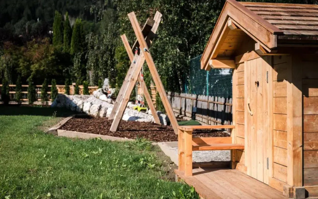 Chalet Dolomit
