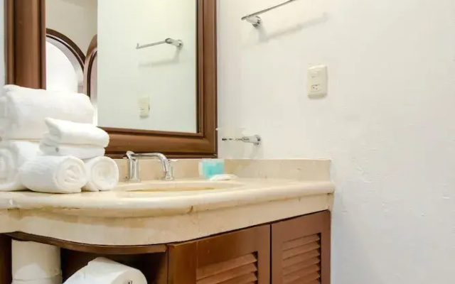 Dina 2Br Condo By Rmh