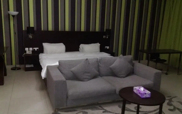 Paradi City Suites