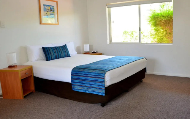 Arlia Sands Apartments