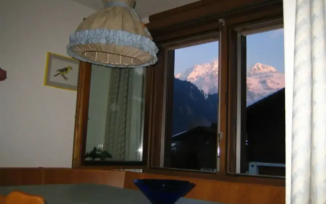 Charming Apartment in Lenk