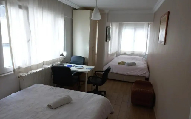 Silent Corner 6