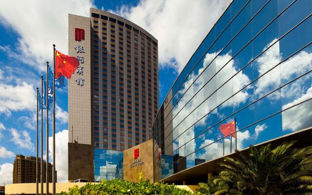 Jin Jiang Galaxy Hotel вид на фасад