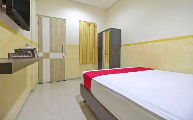 RedDoorz Near Gajah Mada Plaza