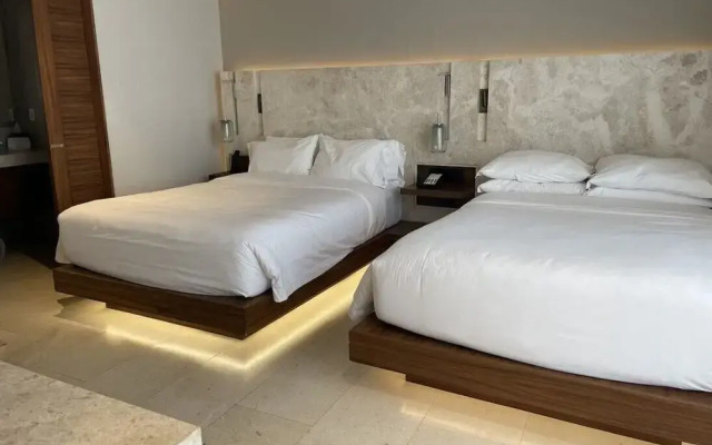 2BD Oceanfront Presidential Suite SCabo