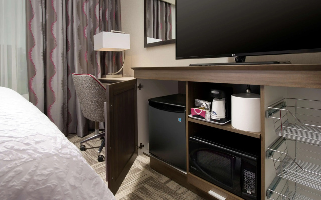 Hampton Inn Huntsville/Village of Providence