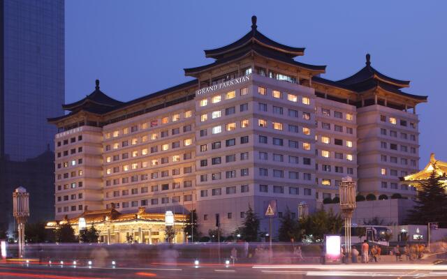 Отель Grand Park Xian Китай, Сиань - отзывы, цены и фото номеров - забронировать отель Grand Park Xian онлайн вид на фасад