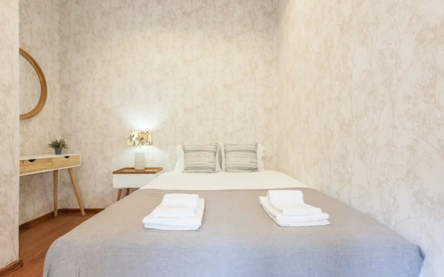 Liberty Duplex Three-Bedroom Apartment - by LU Holidays
