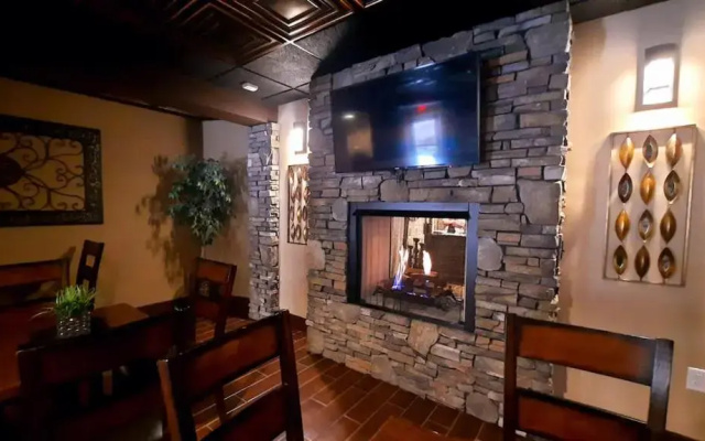 Stonebrook Lodge Bryson City