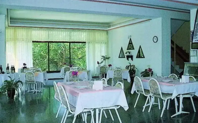 Salute Hotel