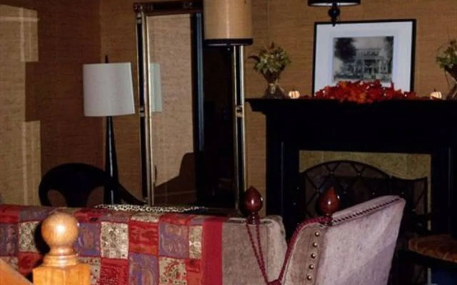 The National Hotel