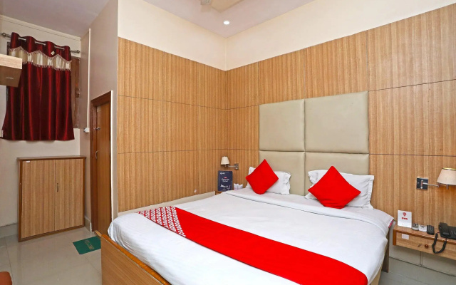 Oyo Flagship 60504 Hotel Marina