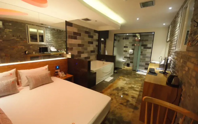 Hotel Lazzi
