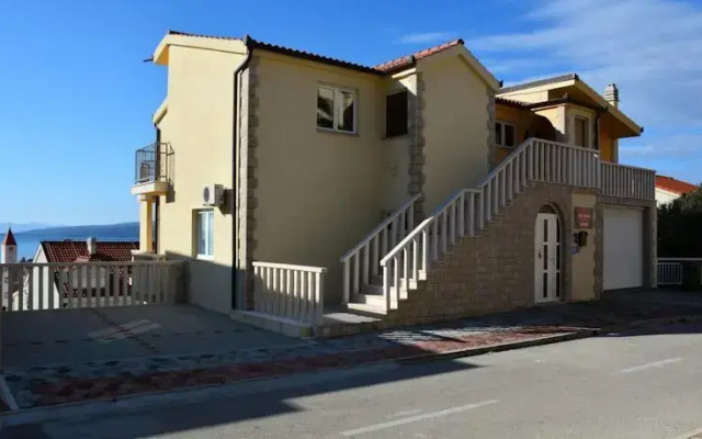 Ibolja Apartments