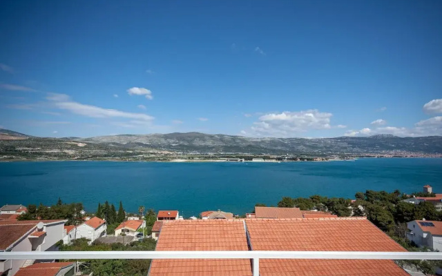 Sea-view Holiday Home in Trogir With Garden