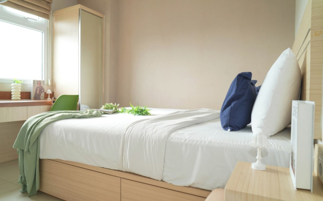 Homelike And Neat 2Br At Apartment Green Pramuka City