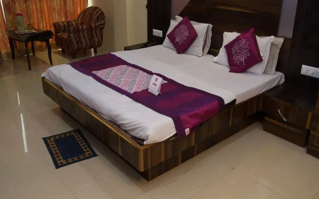 OYO 4065 Hotel Richi