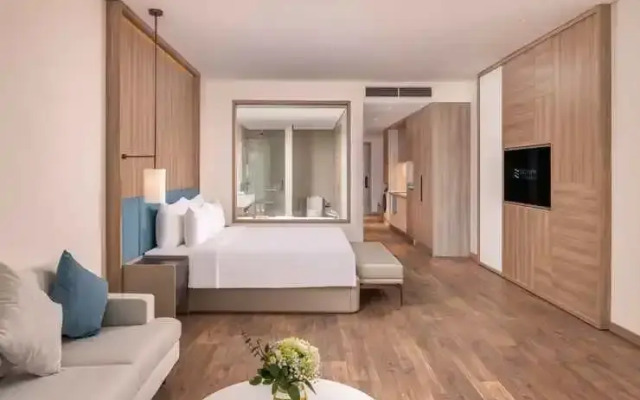 A La Carte Ha Long Bay Residence